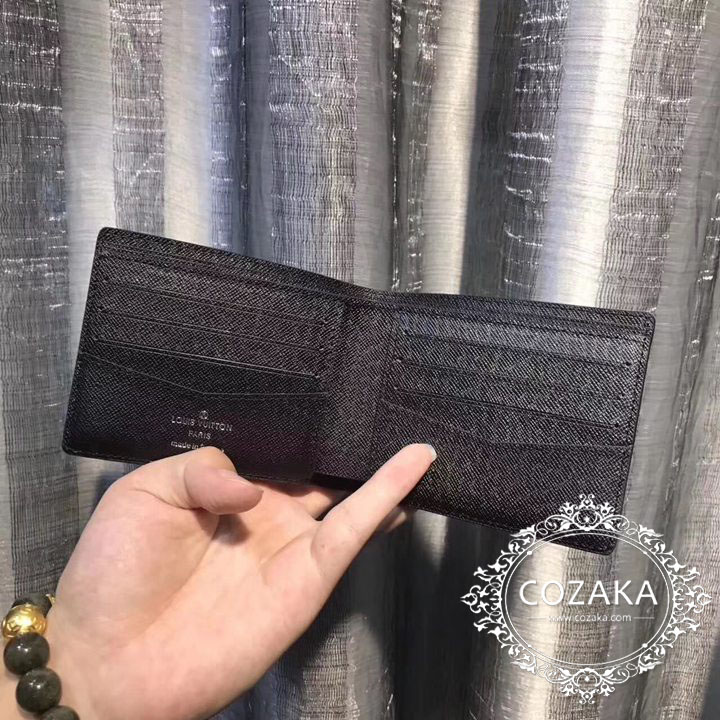 ルイヴィトン シュプリーム 二つ折り財布