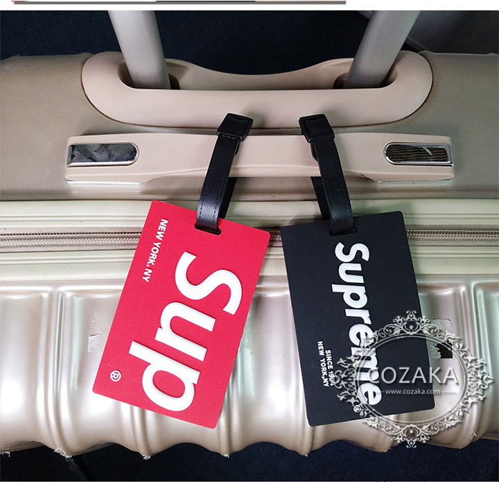 supreme ラベル 空港用
