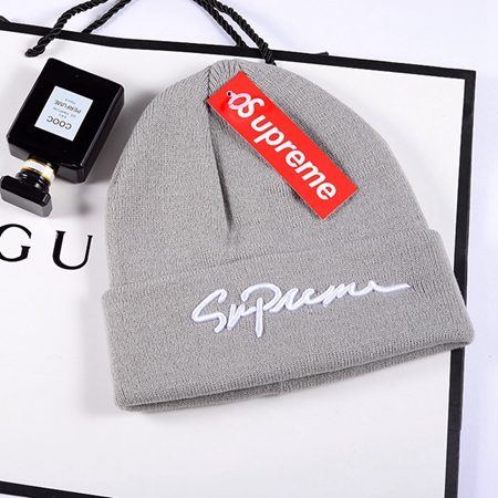 Supreme 刺繍型ブランド柄ニット帽