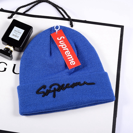 Supreme 刺繍型ブランド柄ニット帽