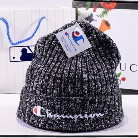 Champion ロゴ刺繍キャンディーカラーニットキャップ