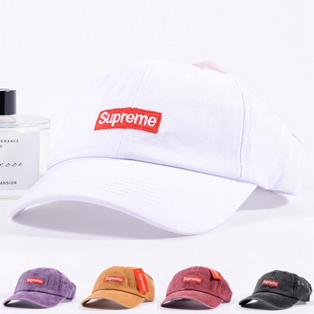 Supreme レトロ風 キャップ