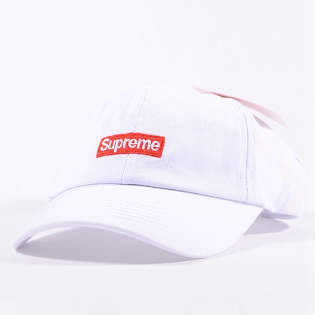 Supreme レトロ風 キャップ