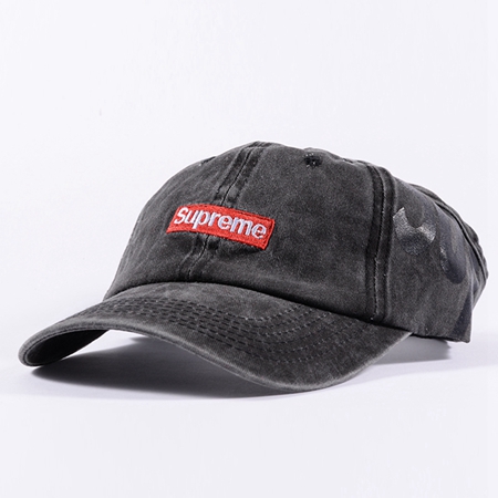 Supreme レトロ風 キャップ