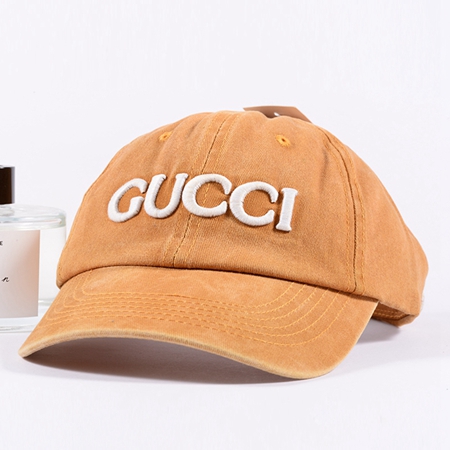 Gucci ベースボールキャップ メンズ