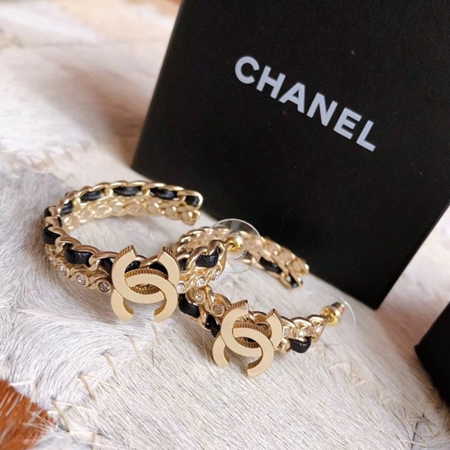 Chanel ラインストーン付き ピアス