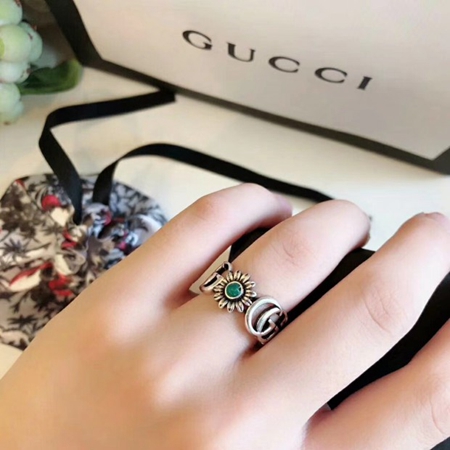 Gucci デージー指輪 かわいい