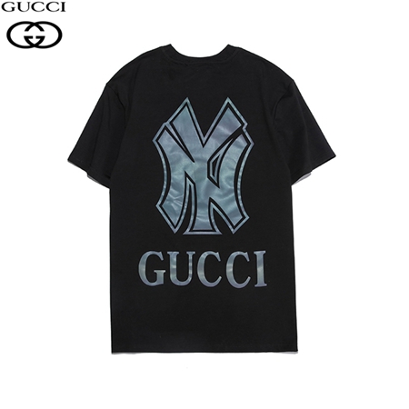 Gucci x NYY Tシャツ公式版
