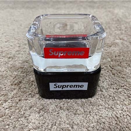  売れ筋Supreme