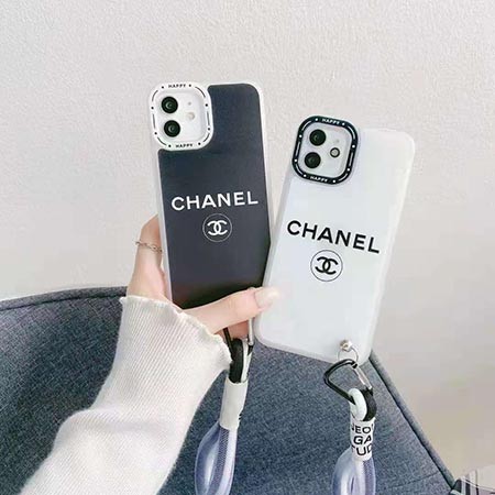 chanelアイホン14pro白黒スマホケース