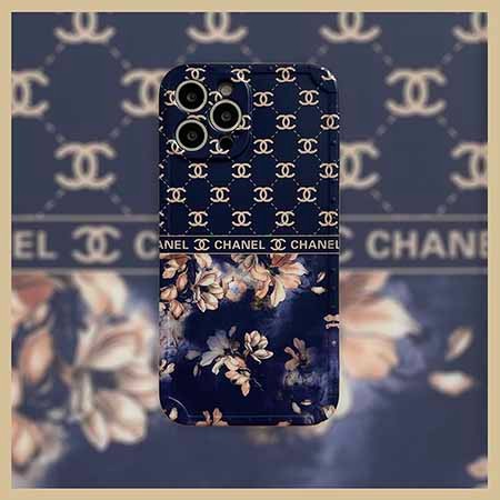 chanelアイホン12/12 pro maxロゴ付き保護ケース