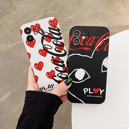 iPhone 12/12ProカバーComme des Garçons流行り