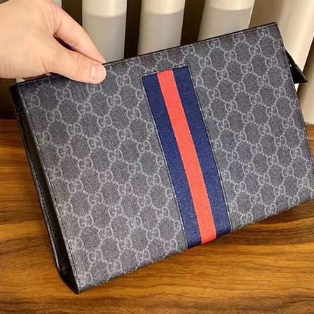 ビジネスバッグ 横開きGucci