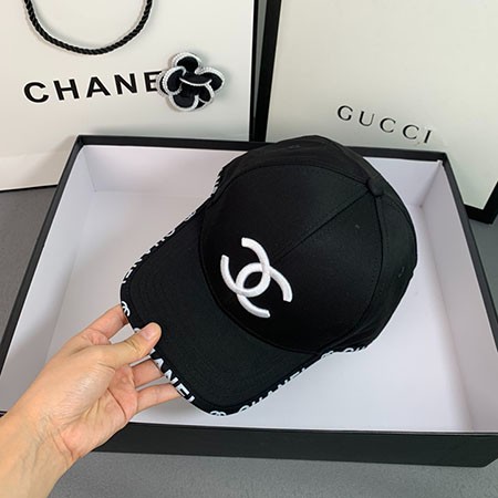 chanel 帽子 ロゴ付き