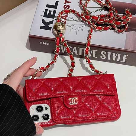 Chanel 斜め掛け型 スマホケース