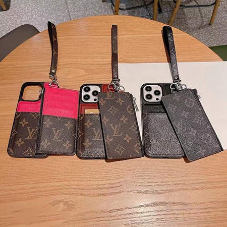 iphone14max 保護ケース 合わせ易い LV