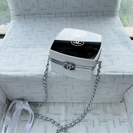 ミニ財布 綺麗 Chanel
