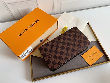 クラシック財布 LV