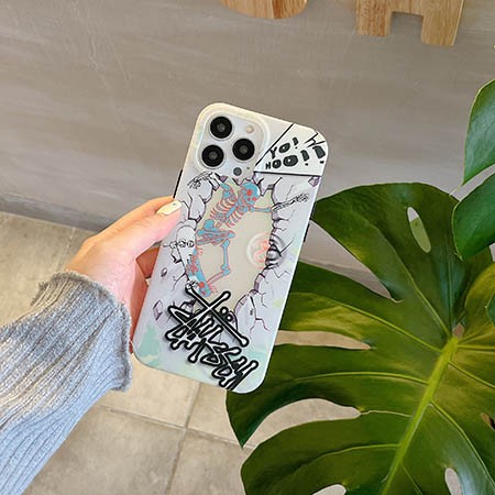 ブランド アイフォーン 14 スマホケース