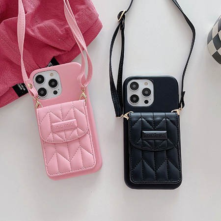 miumiu iphone15携帯ケース