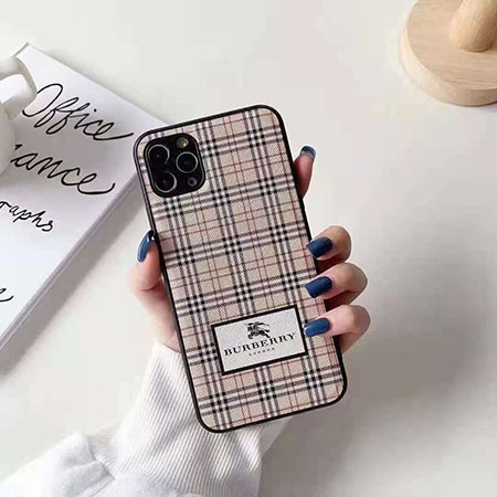 Burberry iphone15携帯ケース