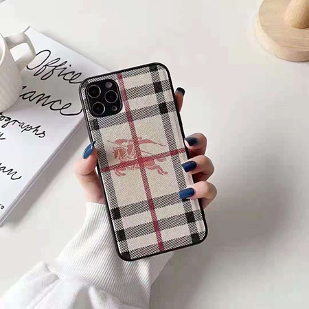 Burberry iphone15携帯ケース