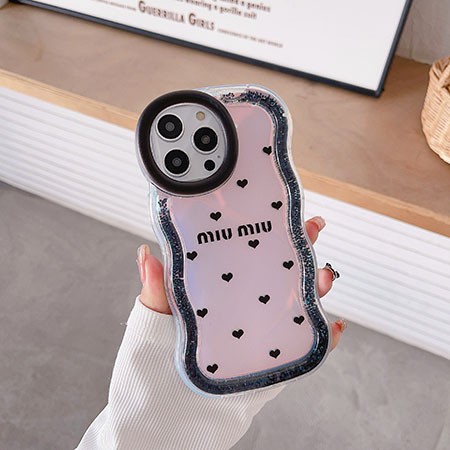 miumiu レーザー iphone 13 カバー