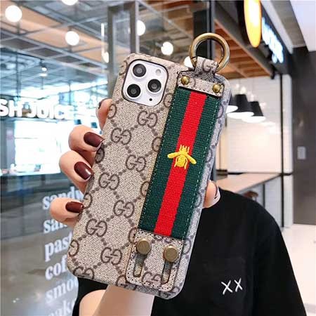 gucci iphone15 proスマホケース手首バンド