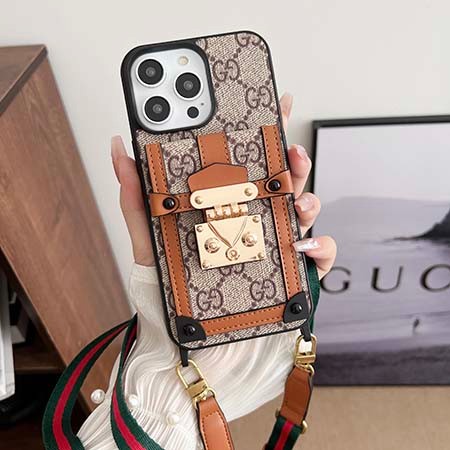 gucci iphone 15 proレザースマホケース