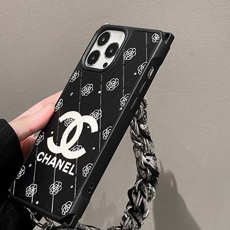 chanel 新登場 iphone15 proカバー