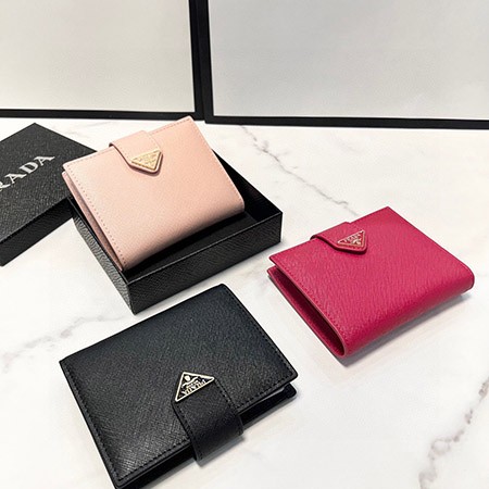 Prada ミニ財布