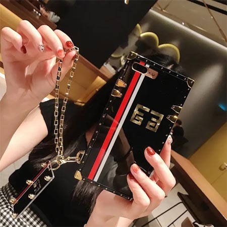 ホワイト givenchy ジバンシー iphone16 ケース 