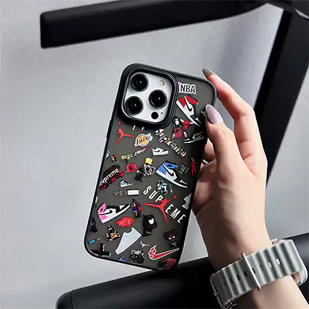 iphone17ブランド 携帯ケース アイフォーン16プラス adidas 