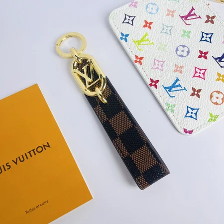ルイヴィトン キーホルダー レザー