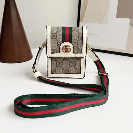 グッチ gucci ケース アイフォン17プロ max 