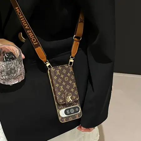 gucci グッチ カバー アイフォンiphone17 