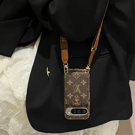 gucci グッチ カバー アイフォンiphone17 