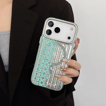 ブランド ケース iphone17プロ max comme des garçons コムデギャルソン 