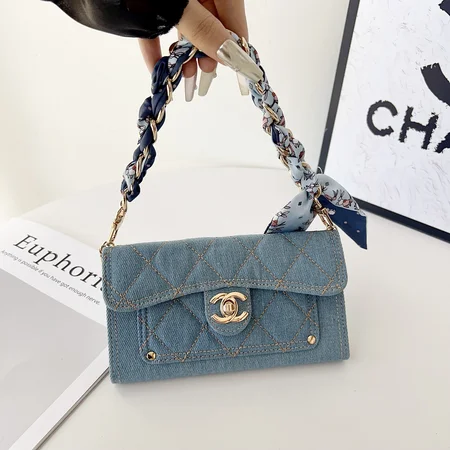 iphoneiphone17プロmax シャネル風 カバー 