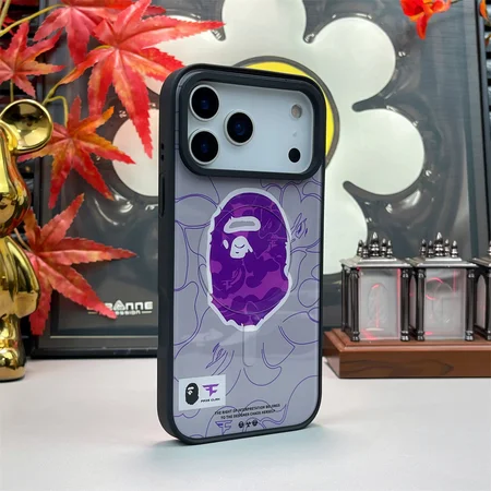 アイフォーン17プラス bape ア・ベイシング・エイプ カバー 