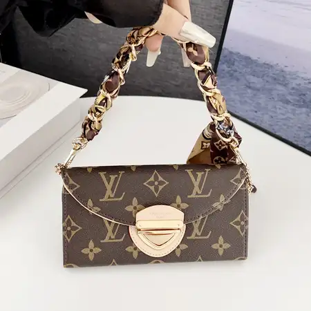 ハイブランド iphone17 ケース  ハート形