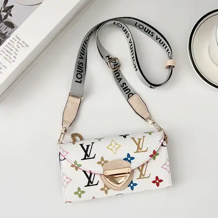 ブランド アイホン17 スマホケース プラスチック