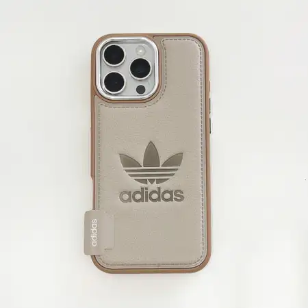 かわいい adidas アディダス iphone17
