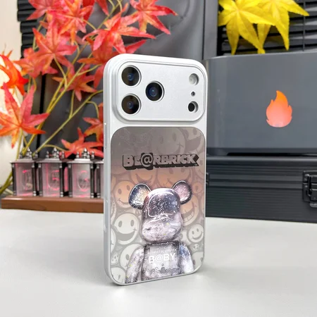 ブランド スマホケース iphone17 bearbrick スニーカー