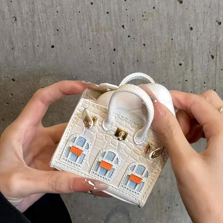 エルメス hermes アイフォン17 収納ケース 