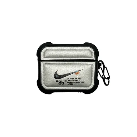 アイフォーン17pro nike ナイキ カバー 