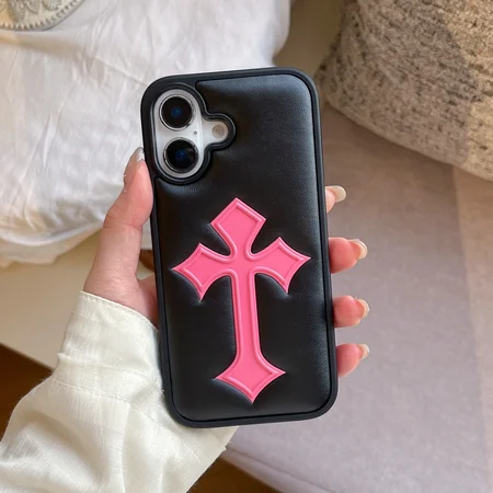 iphone17iphone 16pro max chrome hearts カバー