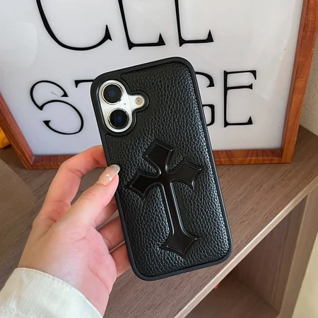 iphone17iphone 16pro max chrome hearts カバー