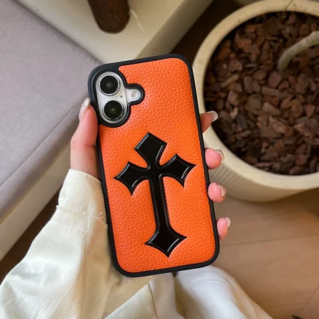 iphone17iphone 16pro max chrome hearts カバー