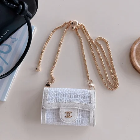 chanel カバー iphone17